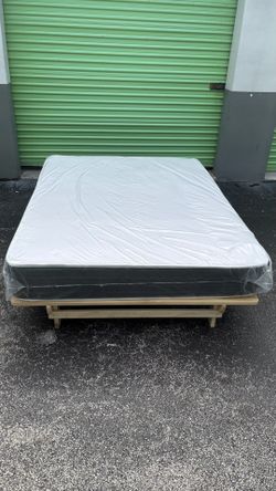 Queen bed .cama Queen