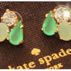 Never Worn Kate Spade New York Crystal Cluster Stud Earrings-green clear gold triple stone