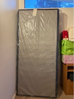 Summons boxspring for King bed new
