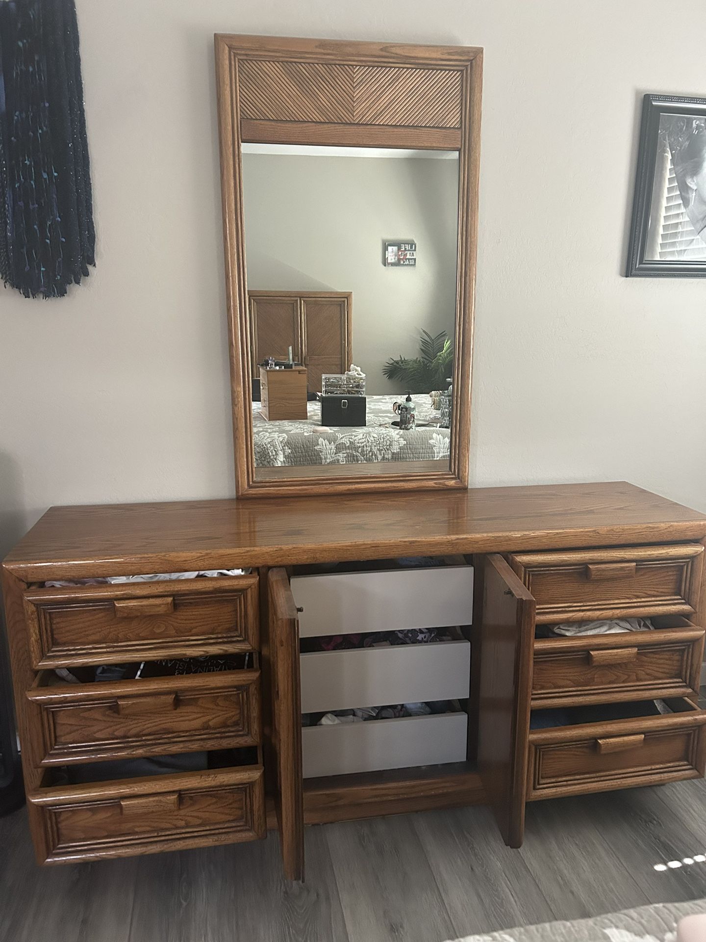 $200 Takes All 5 Pieces Solid Oak Bedroom Furniture