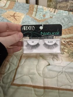 Ardell Natural Lashes- 117 Black- False Eyelashes