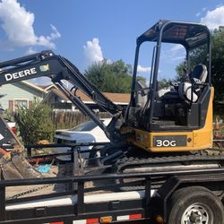 Mini Excavator With 1’ Bucket And A 2’ Bucket 