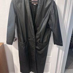 Women’s Leather Trenchcoat