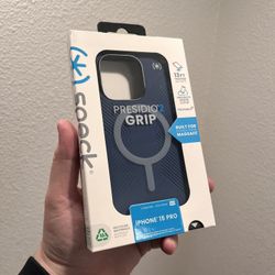 New iPhone 15 Pro Speck Presidio 2 Grip Case 