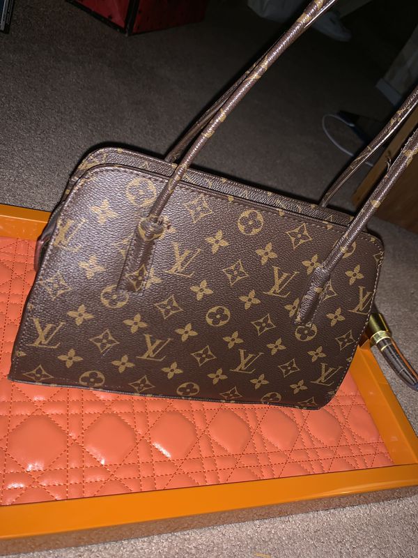 Louis Vuitton Handbag for Sale in Staten Island, NY - OfferUp