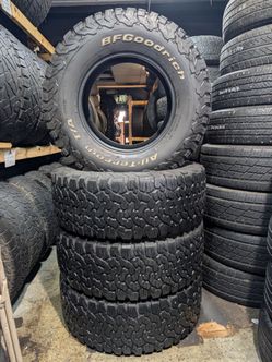 35x12.50R18LT $450 Set of 4