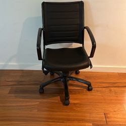 Office Chair  **EXCELLENT CONDITION**