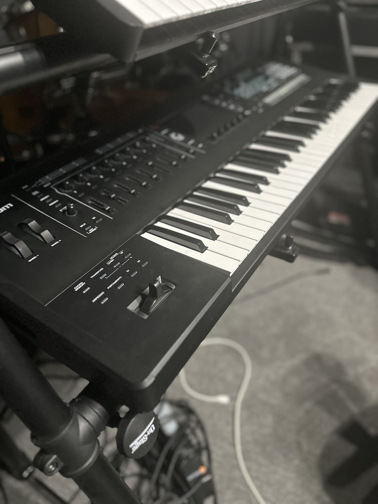 Roland Fantom 6