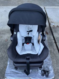 Nuna Pipa RX Lite infant car seat (in Des Moines)