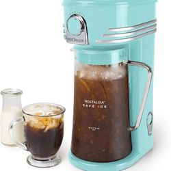 Nostalgia CI3AQ Café 3-Quart Iced Coffee and Tea Brewing System, Aqua.