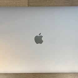 15” MacBook Pro 2019 Intel Core i9 16GB Memory 500GB SSD