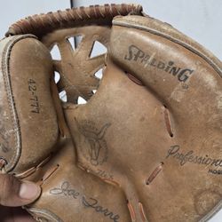 Spalding  Baseball  Catchers Glove Size 10 Left Hand