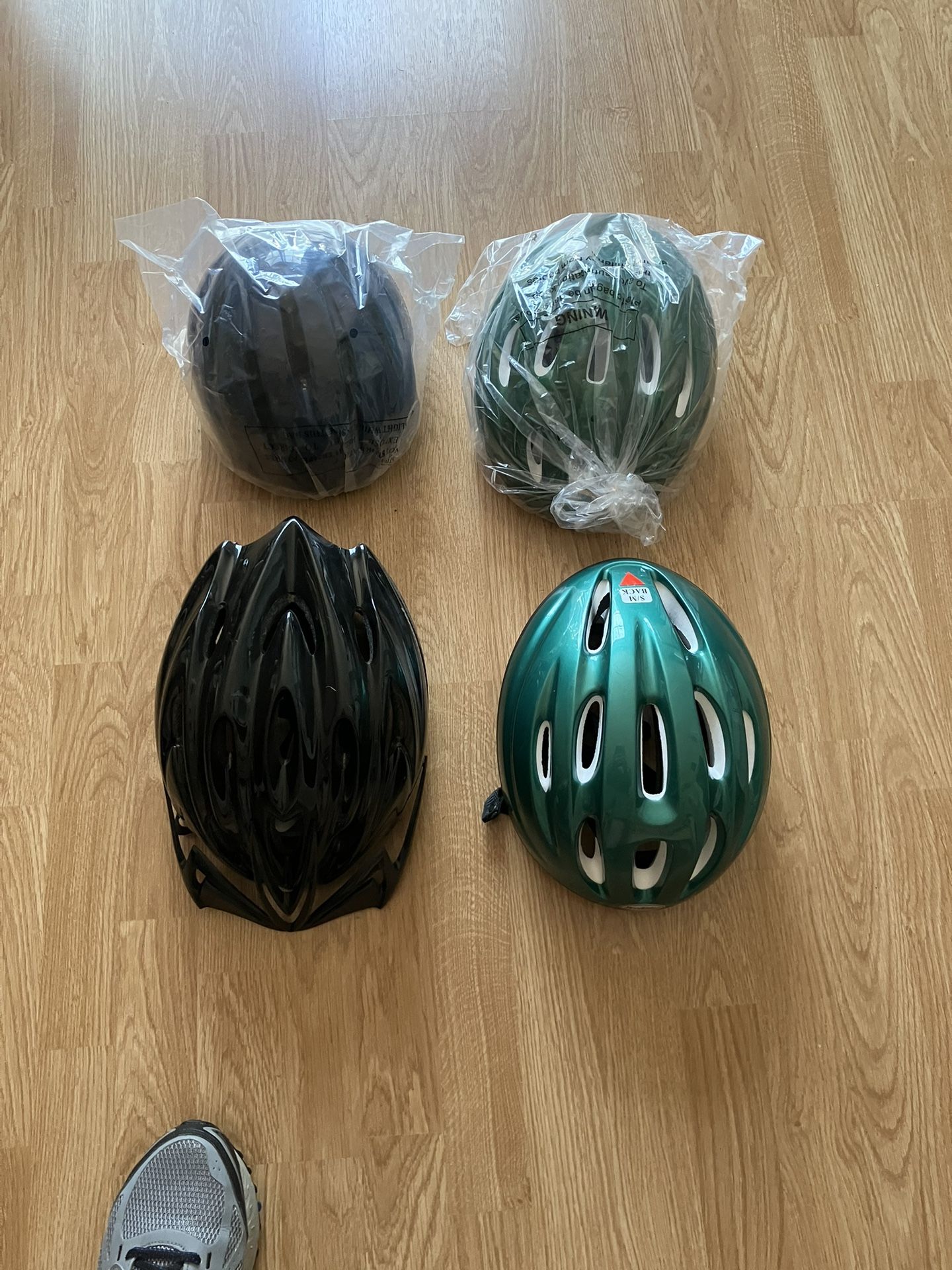 4 Bicycle Helmets For Sale