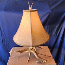 Whitetail Deer Faux Antler Table Lamp