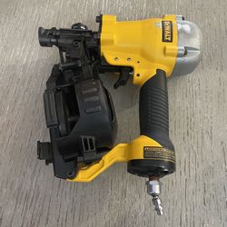 DEWALT Pneumatic 15-Degree Coil Corded Siding Nailer