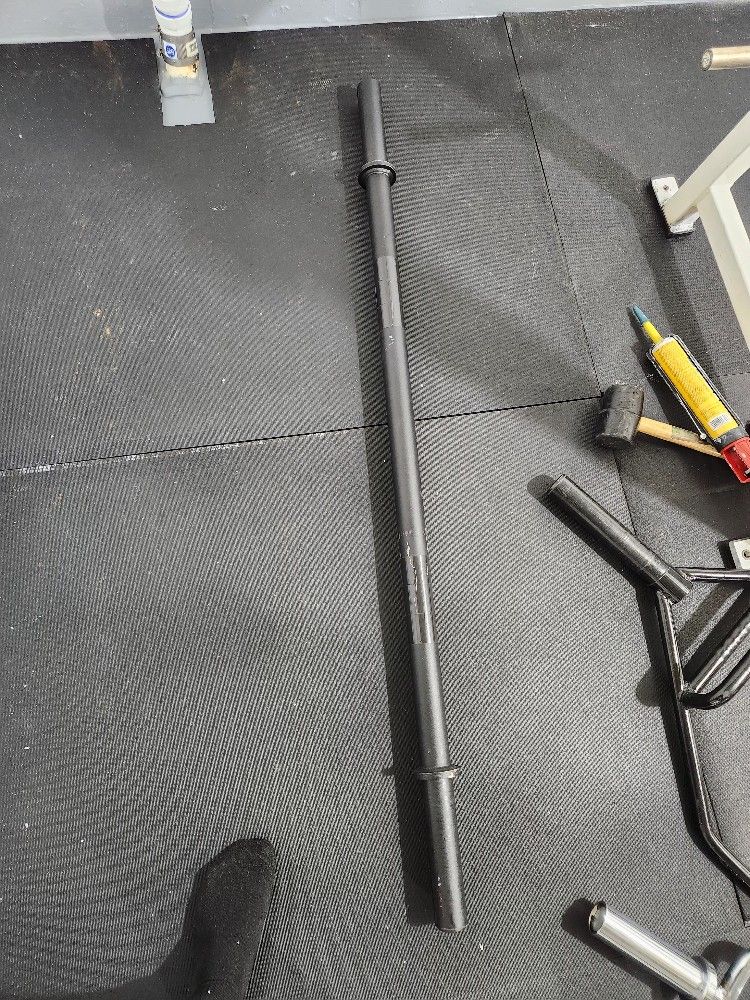 Rogue Axle Bar