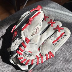 Rawlings  baseball glove 9 1/2 in.