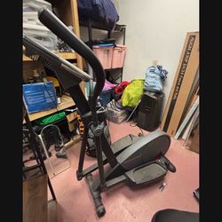 ELLIPTICAL WORKS LIKE NEW