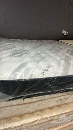 Cal King Medium Firm Mattress Open Bag Only $399 Made By East Man House