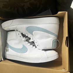 Nike indigo Blazer