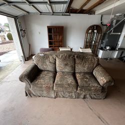 Everything Must Go FREE! 