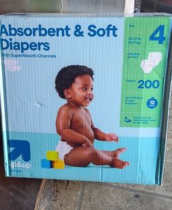 Up & Up Size 4 Diapers 200 Count