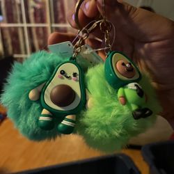 Avocado Pom Poms :33