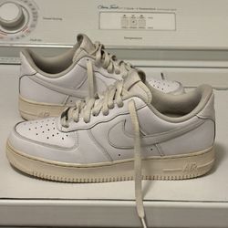 Nike Air Force 1 Women’s size 11 Men’s Size 9.5. 