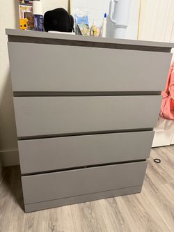 2 IKEA MALM 4-Drawer Dresser Gray