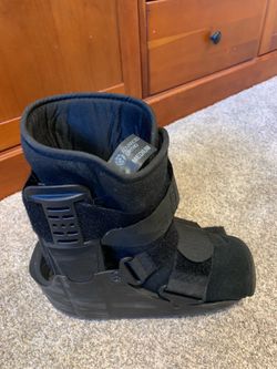 Medical boot size Medium