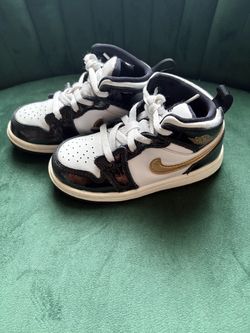 Nike Air Jordan 1 Mid Toddler Sneakers