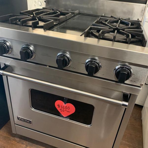 VIKING GAS STOVE 30"W STAINLESS STEEL for Sale in Chula Vista, CA OfferUp