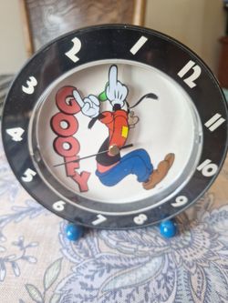 Vintage Goofy Backwards Clock