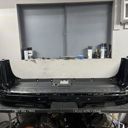 2014-2015-2016-2017-2018-2019-2020-2021-2022-2023-2024 TOYOTA 4RUNNER LIMITED REAR BUMPER OEM USED #9383