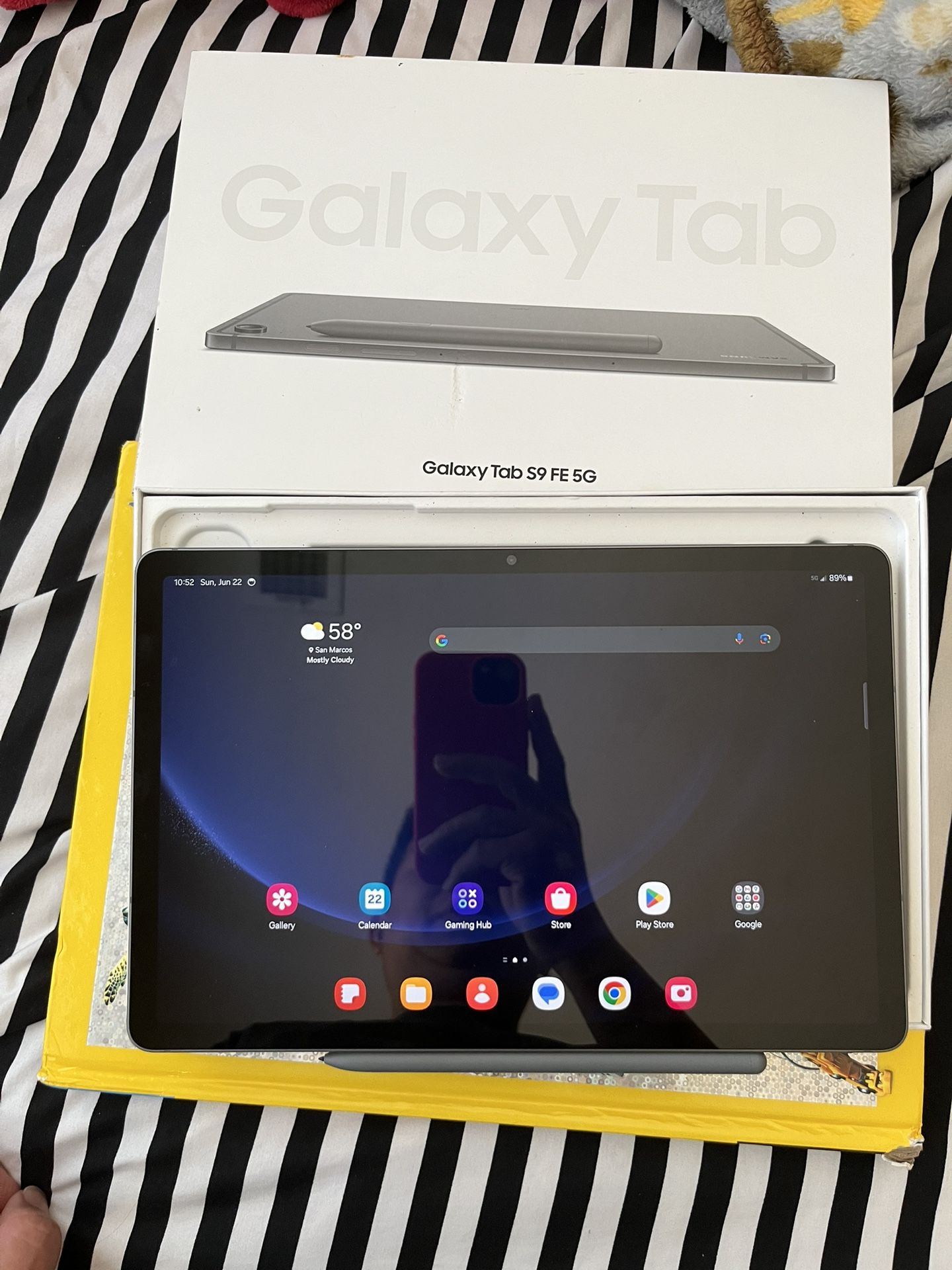 Samsung Tab S9 Fe 128gb 5G Verizon, comes with pen and original box