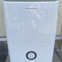Frigidaire Dehumidifier 70pint