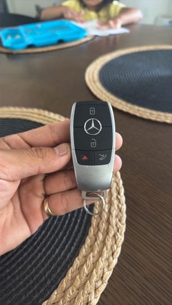 Mercedes C(contact info removed) key