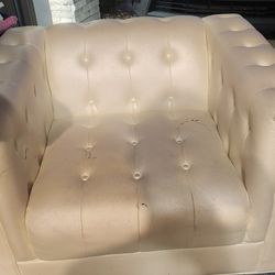 Sofa, Loveseat & Chair Must Go (Best Offer)