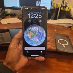 iPhone 15 Plus Factory Unlocked ! 