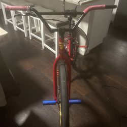 Mafia Bike    Medusa Red Wheelie Bike 