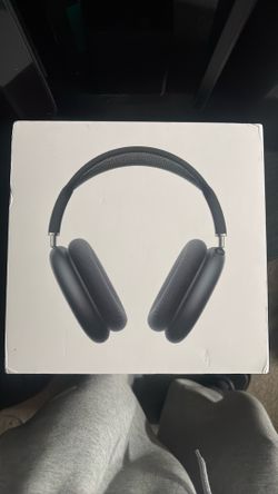 AirPod maxes
