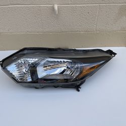 Honda HR-V Headlight 2016-2018, driver side Honda HRV Headlamp, original oem part , ORIGINAL 