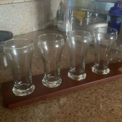 Pilsner Beer Tasting Glasses With Wooden Paddle