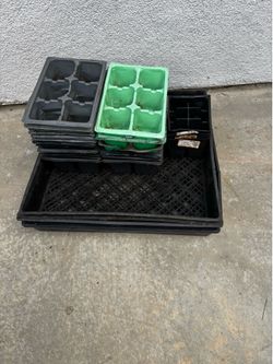 Used nursery inserts and trays all for $10