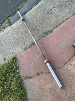 Olympic barbell 7’ft