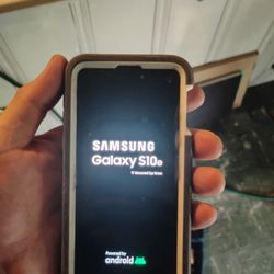 Samsung Galaxy S10e