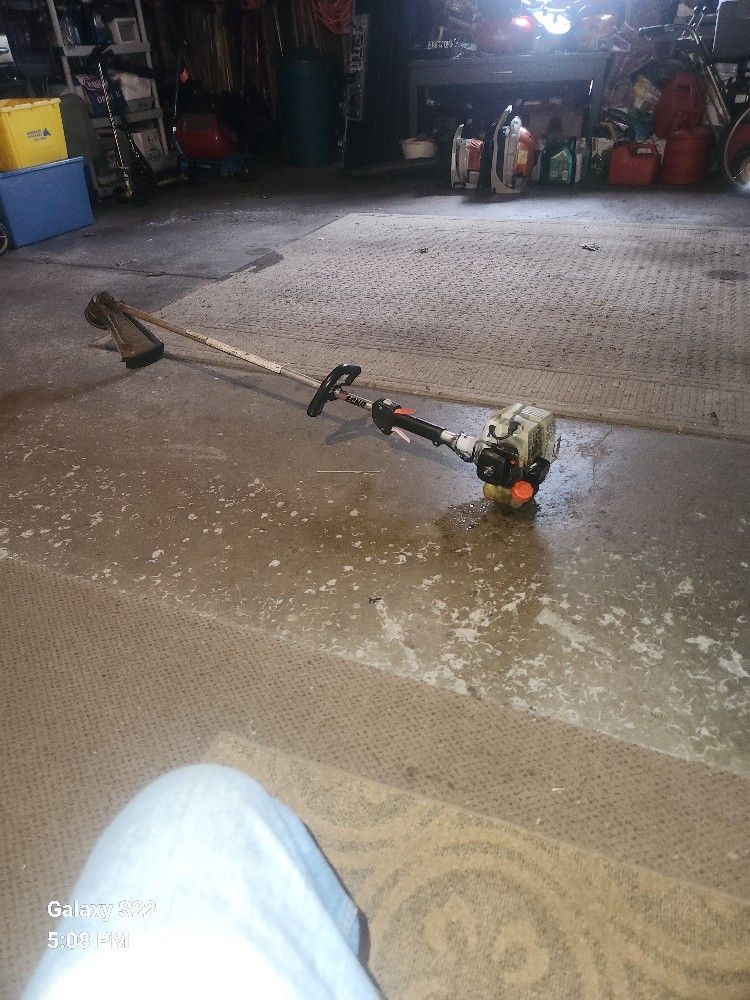 Echo Commercial Weed Eater