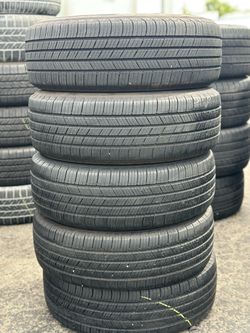 SET OF TIRE 195 65 15 MICHELIN 85% LIFE