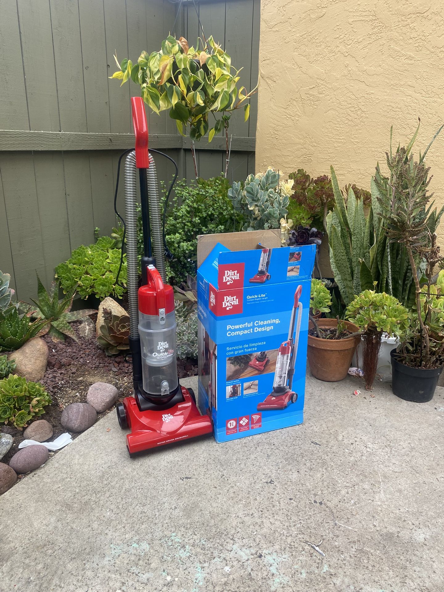 Floor Vacuum