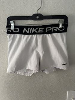 White Nike Pro 3” Short, Size L 